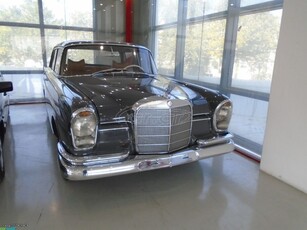 Mercedes-Benz 220 '65 220 SE