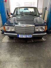 Mercedes-Benz 230 '77