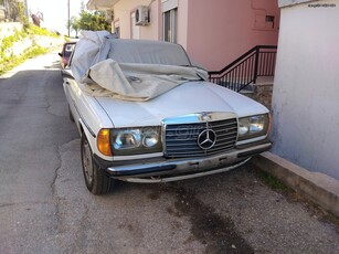 Mercedes-Benz 250 '79 W123 250D