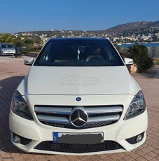 Mercedes-Benz B 250 '13