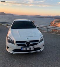 Mercedes-Benz CLA 180 '17