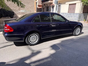 Mercedes-Benz E 200 '04 W211