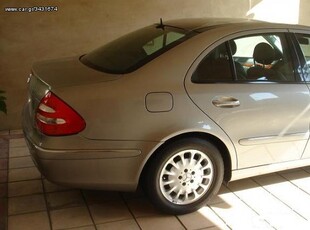 Mercedes-Benz E 200 '05