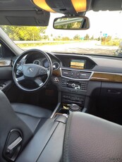 Mercedes-Benz E 200 '12 E200 ELEGANCE