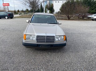 Mercedes-Benz E 200 '90