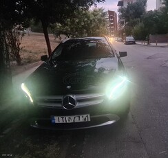 Mercedes-Benz GLA 200 '16 GLA 200