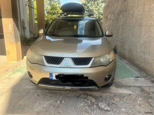 Mitsubishi Outlander '09 2.4 INSTYLE 7θεσιο FULL EXTRA