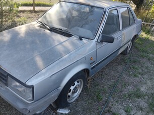 Nissan Sunny '86