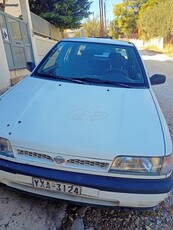 Nissan Sunny '92