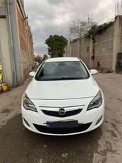 Opel Astra '10 J TURBO