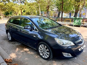 Opel Astra '12