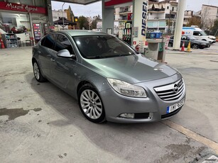 Opel Insignia '09 1.6 TURBO 180HP NAVI ΔΕΡΜΑ FULL EXTRA