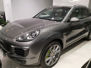 Porsche Cayenne '15 E Hybrid 416hp