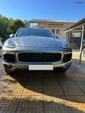 Porsche Cayenne '15 S E-HYBRID