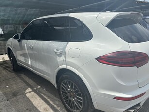 Porsche Cayenne '17 S-HYBRID