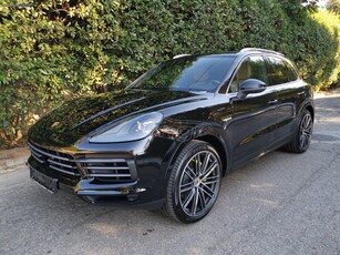 Porsche Cayenne '20 HYBRID