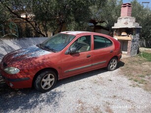 Renault '00 Megane 1400