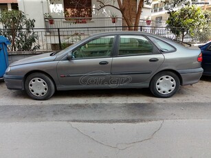 Renault Laguna '00