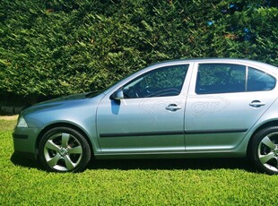 Skoda Octavia '05 1.6 FSI TIPTRONIC ELEGANCE