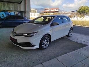 Toyota Auris '16 1.8 Hybrid Active