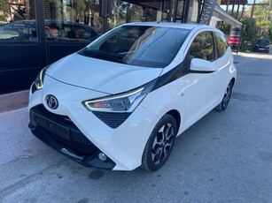 Toyota Aygo '19 1.0 x play touce camera