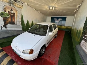 Toyota Starlet '97