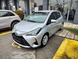 Toyota Yaris '17 HYBRID ACTIVE