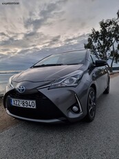 Toyota Yaris '19 1.5 Hybrid B Tone Selection a