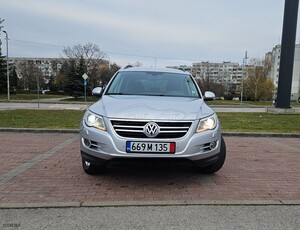 Volkswagen Tiguan '09 TIGUAN