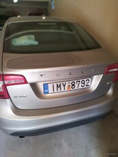 Volvo S60 '11 T4