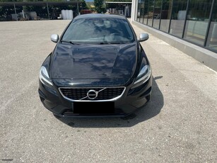 Volvo V40 '19 R-DESIGN