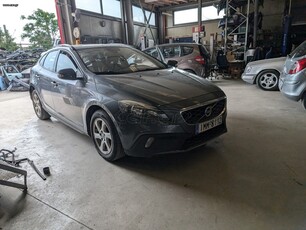 Volvo V40 Cross Country '14