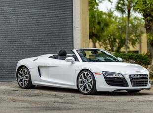 Audi R8 '12 V8 4.2 FSI QUATTRO F1 SPYDER