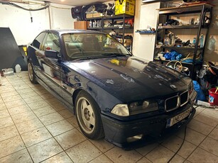 Bmw 318 '93 IS COUPE E36 143PS