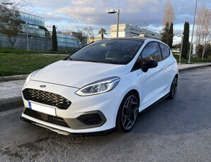 Ford Fiesta '17 ST LINE