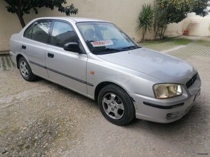 Hyundai Accent '01