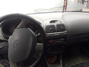 Hyundai Accent '03