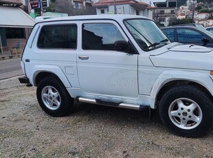 Lada Niva '04 '04 1.7I