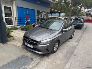 Mercedes-Benz A 180 '16 1.6