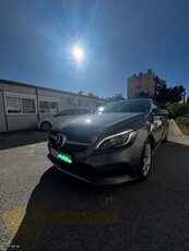 Mercedes-Benz A 180 '17 D URBAN 7G-DCT