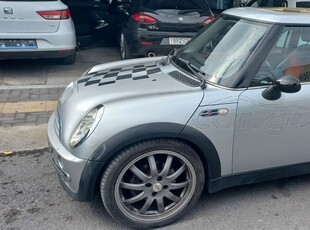 Mini Cooper '04 R531