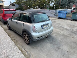 Mini ONE '05