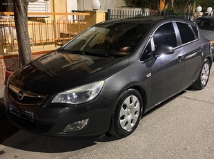 Opel Astra '11 ESSENTIA 1.4 16V