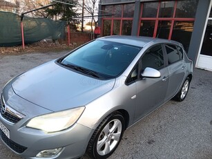 Opel Astra '12