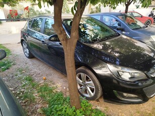 Opel Astra '13 J TURBO