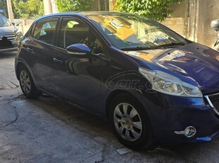 Peugeot 208 '13