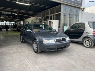 Skoda Octavia '09 1.6 MPI AMBIENTE