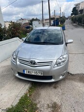 Toyota Auris '11 UNIQUE 1.6