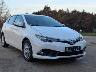 Toyota Auris '15