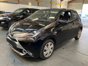 Toyota Aygo '17 1.0 x-play touch x-shift